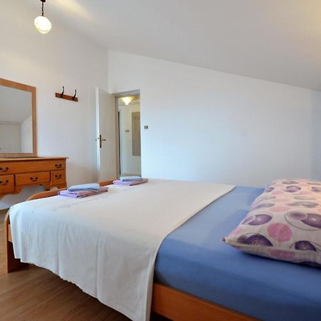 Apartments Viola بيتينا الغرفة الصورة