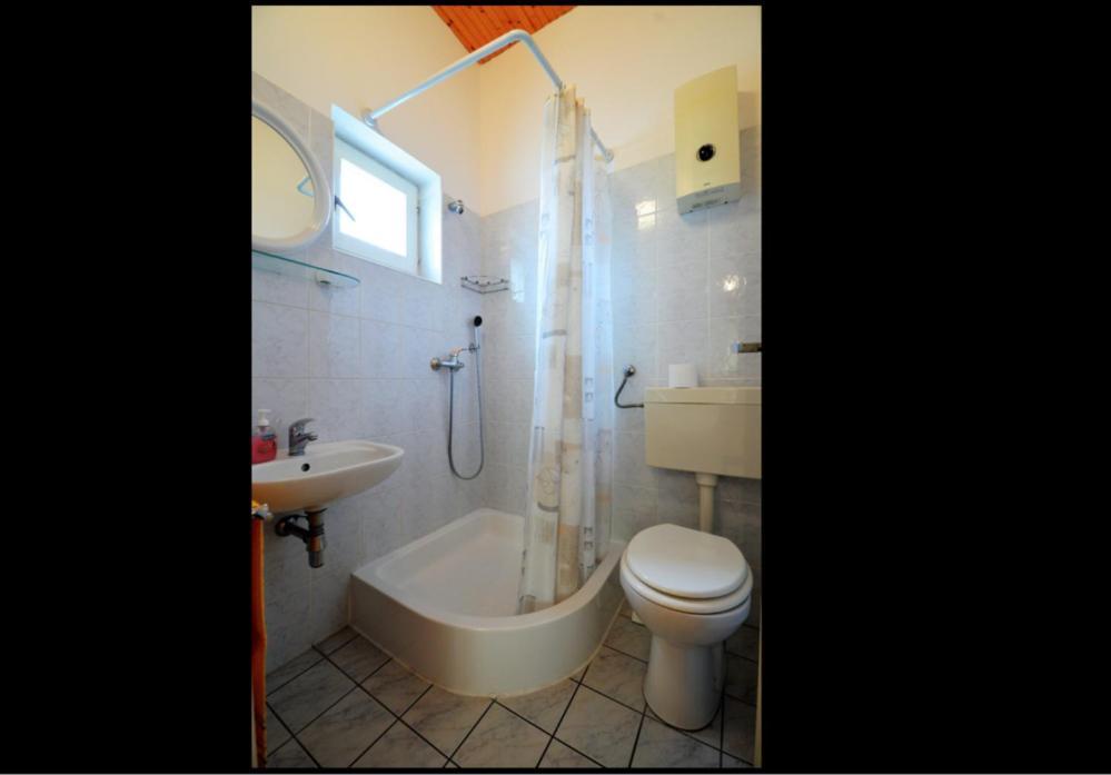 Apartments Viola بيتينا الغرفة الصورة